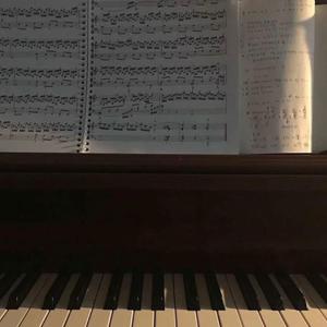 雪白丰满的肉体BBW
